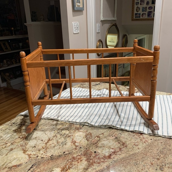 Vintage Wooden Spindle Doll Crib